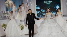 Lê Hoàng Phương làm vedette cho NTK Lê Hòa