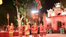 Tour đêm “Tiếng chuông Trấn Vũ”: Gắn bảo tồn di sản với phát triển sản phẩm du lịch mới