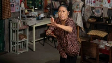 "Bà ngoại" NSƯT Kim Phương nhí nhảnh, hóm hỉnh trong "Lật mặt 8"