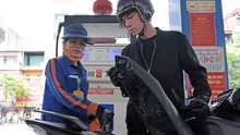 Giá xăng RON 95-III và E5 RON 92 cùng giảm
