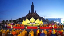 Đại lễ Vesak 2025: Cầu nguyện hòa bình thế giới và trồng 108 cây Bồ Đề tại núi Bà Đen - Tây Ninh