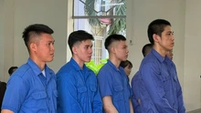 6 cựu cầu thủ của đội bóng Việt Nam bị phạt 38 năm tù vì cá độ và bán độ