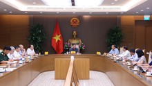 Chính phủ ban hành các Nghị định về phân quyền, phân cấp; phân định thẩm quyền của chính quyền địa phương 2 cấp