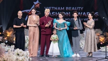 Người mẫu nhí Cherry Thiên Kim lập "cú hat-trick" tại Vietnam Beauty Fashion Awards 2025