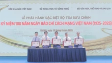 Phát hành bộ tem đặc biệt kỷ niệm 100 năm Ngày Báo chí Cách mạng Việt Nam