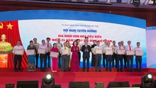 Hà Nội vinh danh 80 gia đình văn hoá tiêu biểu, lan toả giá trị 'Gia đình hạnh phúc, quốc gia thịnh vượng'