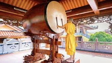 Sáng 1/7, 18.491 ngôi chùa trong cả nước đồng loạt cử ba hồi chuông, trống cầu nguyện Quốc thái dân an