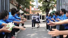 'Vùng trời quê hương nào cũng là bầu trời Tổ quốc'