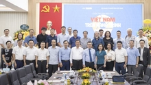 Phát động thi ảnh báo chí 'Việt Nam trên hành trình đổi mới'