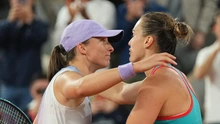 Thua một set trắng, Iga Swiatek trở thành cựu vô địch Roland Garros