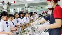 Hỗ trợ bữa trưa - không chỉ là con số 30 ngàn đồng