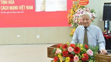 “Tinh hoa cách mạng Việt Nam” qua ngòi bút Hà Đăng