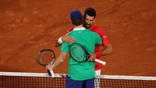 Sinner nói gì sau khi hạ Djokovic ở bán kết Pháp mở rộng?