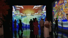 Trải nghiệm nghệ thuật trình chiếu Lighting Art 360° trong triển lãm "Chạm vị nhân sinh"