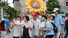 Gần 10 ngàn lượt học sinh giỏi đến Ba Na Hills vui chơi miễn phí