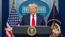 Tổng thống Mỹ Donald Trump bị suy tĩnh mạch