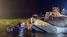 Lời cảnh báo về đảm bảo an toàn cho du khách từ vụ lật tàu du lịch trên Vịnh Hạ Long