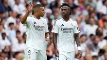 Xabi Alonso sẽ phải 'hàn gắn' Vini-Mbappe