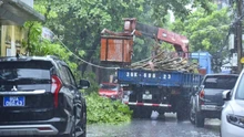 Nhiều tuyến đường tại Thanh Hoá ngập do mưa to