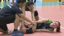 Sao bóng chuyền Việt Nam 10x đổ gục xuống sân trong đau đớn sau ghi điểm quyết định đưa đội nhà vào chung kết 