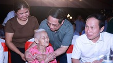 Thủ tướng Phạm Minh Chính dự Lễ thắp nến tri ân các Anh hùng liệt sĩ tại Nghĩa trang Trường Sơn