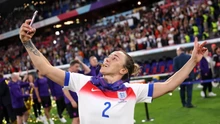 Người hùng tuyển Anh tiết lộ thi đấu suốt Euro 2025 với chân gãy, được ca ngợi là 'chiến binh đích thực'