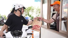 Highlands Coffee ra mắt mô hình Drive-Thru đầu tiên trong ngành đồ uống