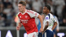 Tân binh Gyokeres ra mắt, Arsenal vẫn thua bởi 'siêu phẩm' từ gần giữa sân