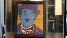 Trưng bày kỷ vật của danh hài huyền thoại Charlie Chaplin 