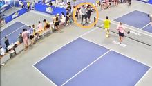 Video VĐV pickleball dùng vợt đánh trọng tài trên sân khiến cộng đồng mạng bất ngờ