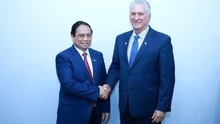 Thủ tướng Phạm Minh Chính hội kiến Chủ tịch Cuba Miguel Diaz Canel