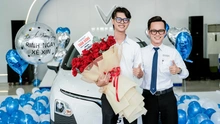 Mua 1 được 2: Khách hàng VinFast "xé túi mù" trúng thêm ô tô, xe máy điện