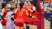 HLV Tuấn Kiệt ra quyết định quan trọng trong chiến thắng của tuyển bóng chuyền nữ Việt Nam trước Indonesia