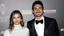 Hummels bị vợ cũ tố cáo ưu ái bạn gái mới hơn cả con trai