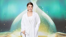 Ca sĩ Lily Chen diện áo blouse trắng đi thi Miss Grand Vietnam 2025
