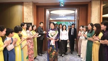 Phu nhân Ngô Phương Ly gặp mặt thân tình các cô dâu Việt Nam tại Hàn Quốc