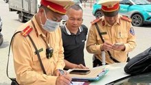 Phó Thủ tướng Trần Hồng Hà: Nghiên cứu hình thức phạt lao động công ích với người vi phạm luật giao thông