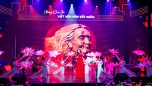 Có dáng hình đất nước trong thơ