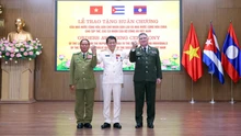 Những phần thưởng cao quý tô thắm mối quan hệ Việt Nam - Lào - Cuba