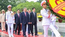 Lãnh đạo Đảng, Nhà nước vào Lăng viếng Chủ tịch Hồ Chí Minh và dâng hương tưởng niệm các Anh hùng liệt sỹ