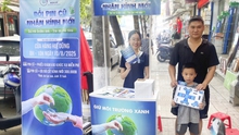 “Đổi pin cũ - nhận kính mới”: Trao ánh sáng cho đôi mắt trẻ thơ