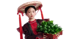 Nguyễn Minh Công gửi gắm tình yêu dân tộc qua trang phục trẻ em