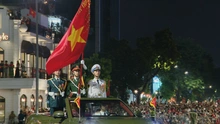 Hợp luyện lần 2: Đội quân tinh nhuệ đi giữa muôn vàn tiếng hò reo, cổ vũ của nhân dân