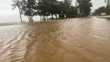Mực nước trên các sông lên cao, Thanh Hóa liên tiếp phát lệnh báo động trên các sông