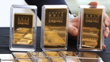 Giá vàng miếng SJC tăng mạnh, giá vàng giằng co giữa kỳ vọng hạ lãi suất và giá USD