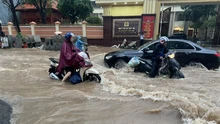 Cảnh báo ngập úng, sạt lở đất khu vực Hà Nội