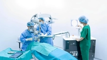 Bệnh viện Mắt Cần Thơ triển khai phương pháp Phaco Không Dao - đột phá mới trong điều trị đục thủy tinh thể