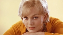 LHP Venice 2025: Huyền thoại "Vertigo" Kim Novak được vinh danh với Sư tử Vàng Thành tựu trọn đời