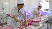 Phụ nữ tại TP HCM sinh đủ 2 con trước 35 tuổi được hỗ trợ 5 triệu đồng