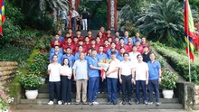 Đội U23 Việt Nam dâng hương tưởng niệm các Vua Hùng